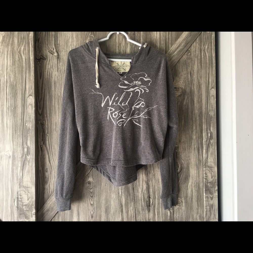 Sweater crop